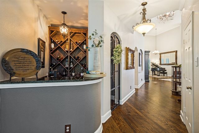 8704 Wyatt Circle, Argyle, TX 76226