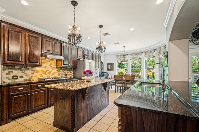 8704 Wyatt Circle, Argyle, TX 76226