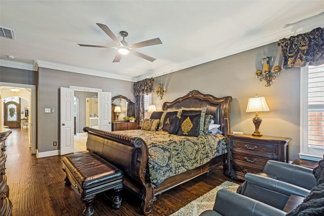 8704 Wyatt Circle, Argyle, TX 76226
