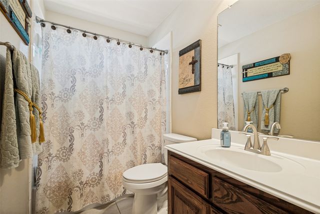 8704 Wyatt Circle, Argyle, TX 76226