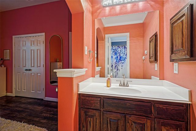 8704 Wyatt Circle, Argyle, TX 76226