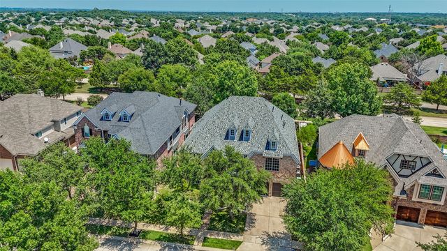 8704 Wyatt Circle, Argyle, TX 76226