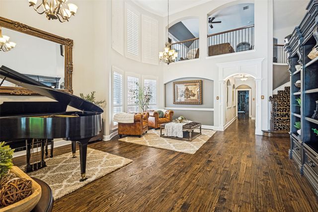 8704 Wyatt Circle, Argyle, TX 76226