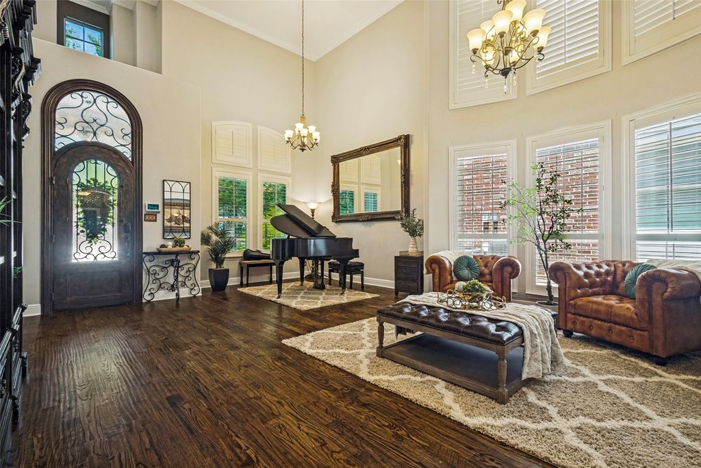 8704 Wyatt Circle, Argyle, TX 76226