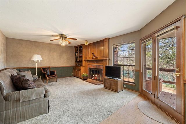 739 Kingsgate Road, Yukon, OK 73099