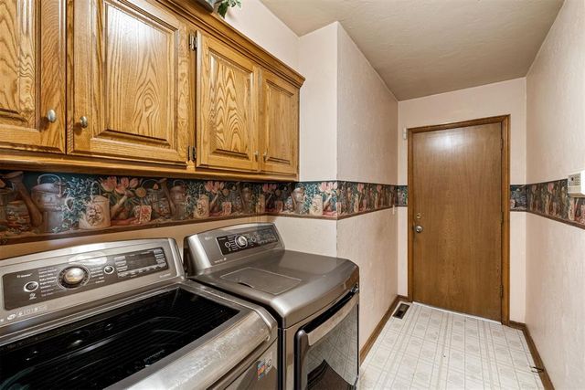 739 Kingsgate Road, Yukon, OK 73099