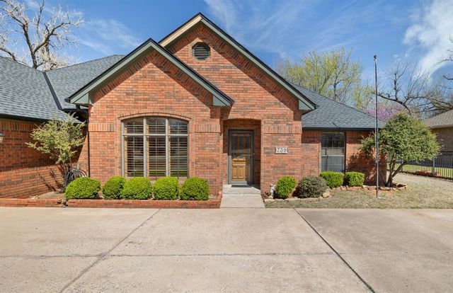 739 Kingsgate Road, Yukon, OK 73099