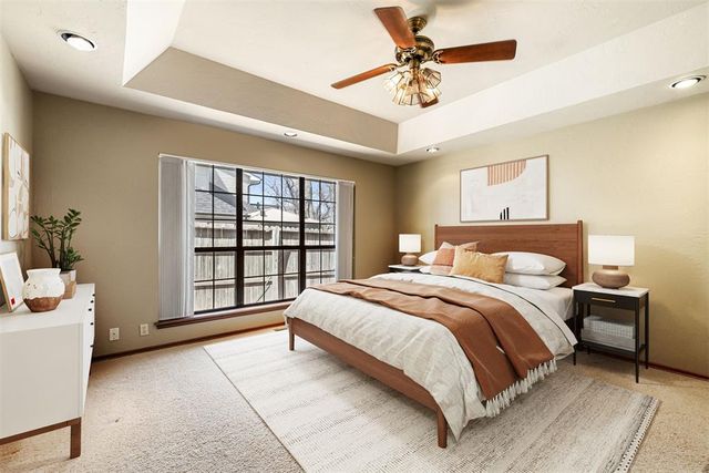 739 Kingsgate Road, Yukon, OK 73099