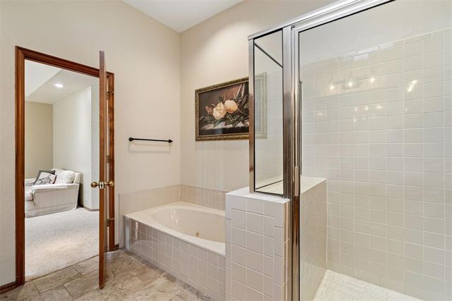 739 Kingsgate Road, Yukon, OK 73099