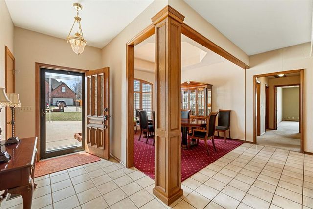 739 Kingsgate Road, Yukon, OK 73099