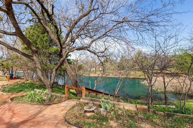 739 Kingsgate Road, Yukon, OK 73099