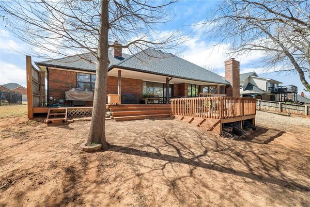 739 Kingsgate Road, Yukon, OK 73099