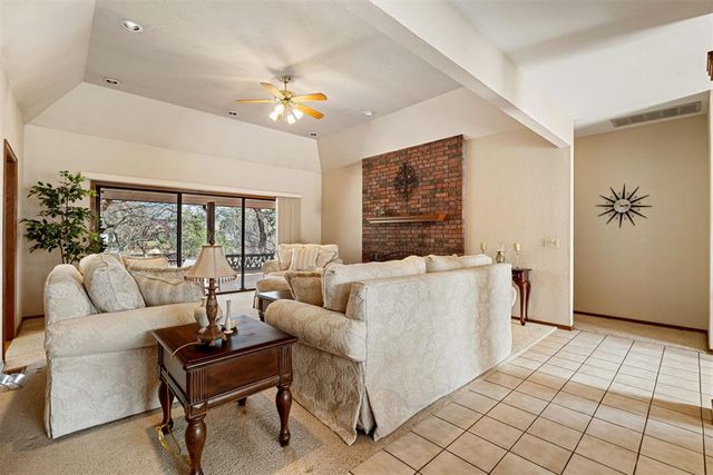 739 Kingsgate Road, Yukon, OK 73099