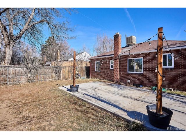 1621 Olive St, Denver, CO 80220