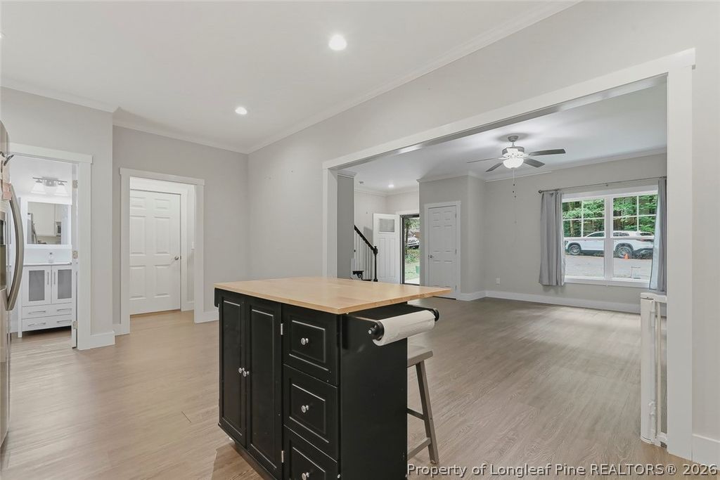 Image 9 of property listing at 407 W Mooring, Sanford, NC 27332