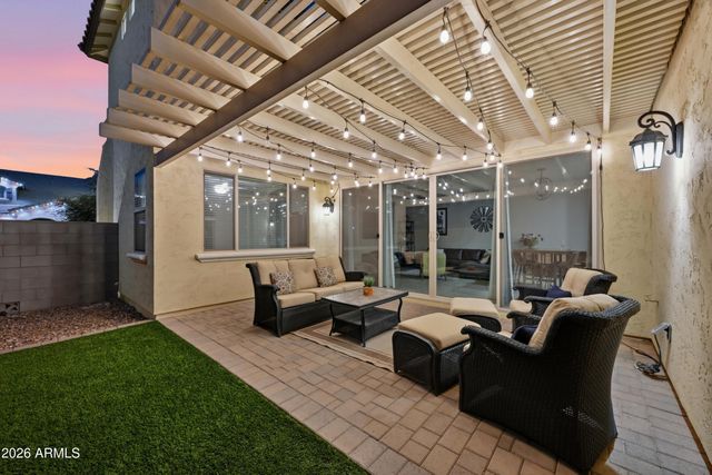 2554 S QUAINTANCE Street, Gilbert, AZ 85295