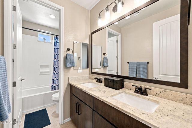 2554 S QUAINTANCE Street, Gilbert, AZ 85295