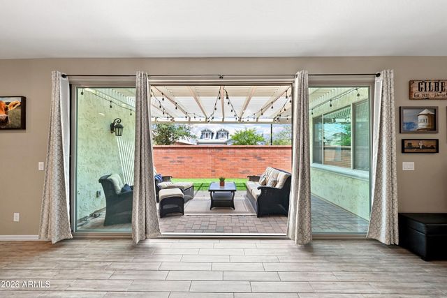 2554 S QUAINTANCE Street, Gilbert, AZ 85295