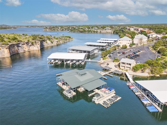 1008 Bluff Creek Drive, Strawn, TX 76475