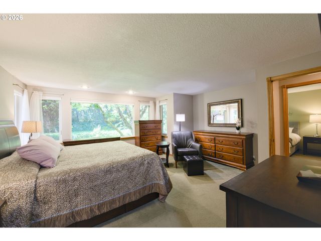 23755 Ne CASAVANT Dr, Hillsboro, OR 97123