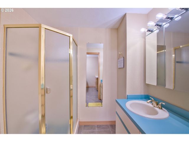 23755 Ne CASAVANT Dr, Hillsboro, OR 97123