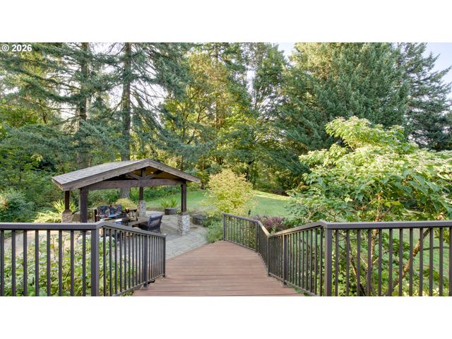 23755 Ne CASAVANT Dr, Hillsboro, OR 97123
