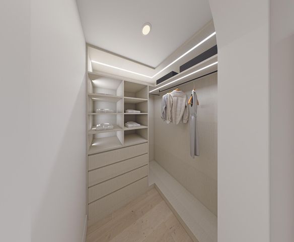 829 Biscayne Drive, West Palm Beach, FL 33401