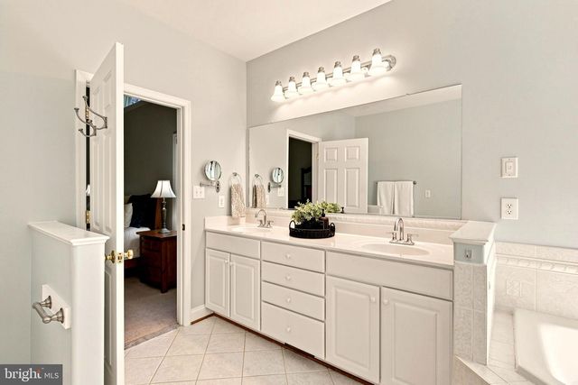 6 ARDEN LN, Stafford, VA 22556