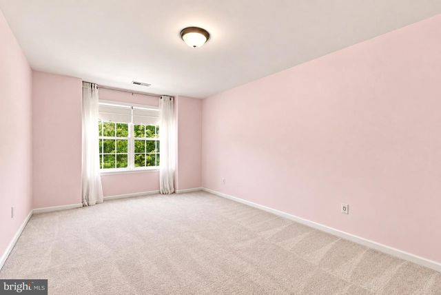 6 ARDEN LN, Stafford, VA 22556