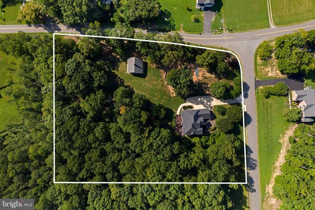 6 ARDEN LN, Stafford, VA 22556