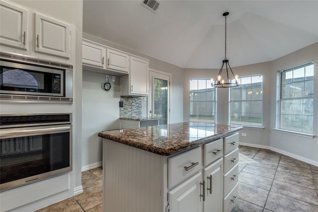 25 Cimarron Drive, Trophy Club, TX 76262