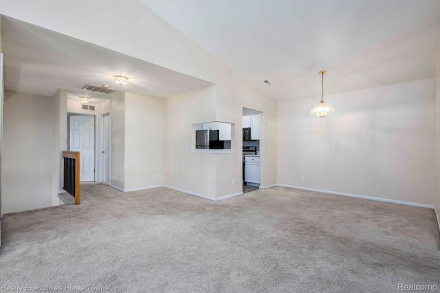 4289 BERKSHIRE, Sterling Heights, MI 48314