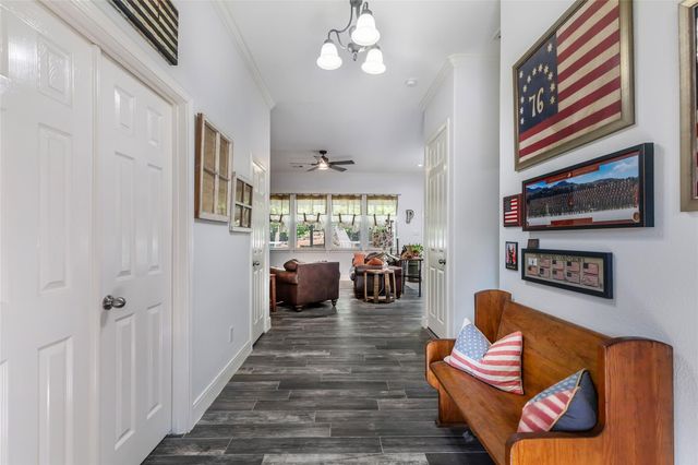 20801 Plaza Circle, Crosby, TX 77532