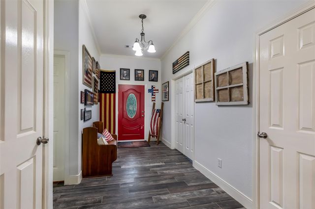 20801 Plaza Circle, Crosby, TX 77532