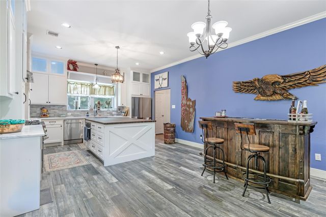 20801 Plaza Circle, Crosby, TX 77532