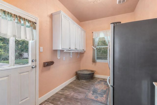 20801 Plaza Circle, Crosby, TX 77532