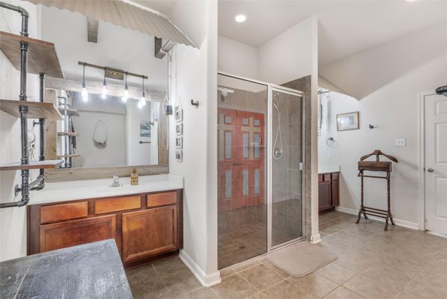 20801 Plaza Circle, Crosby, TX 77532