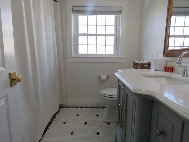 38 Cedar Ln, Kingston, MA 02364