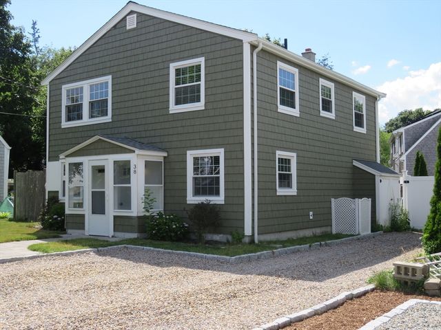 38 Cedar Ln, Kingston, MA 02364
