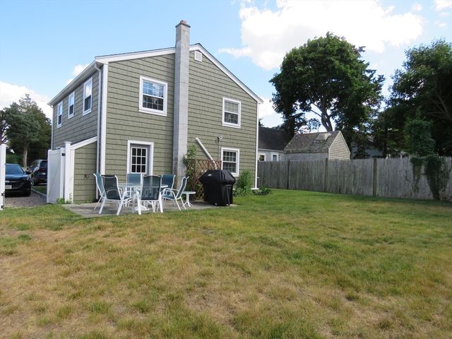 38 Cedar Ln, Kingston, MA 02364