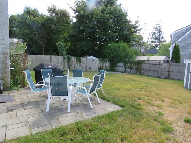 38 Cedar Ln, Kingston, MA 02364