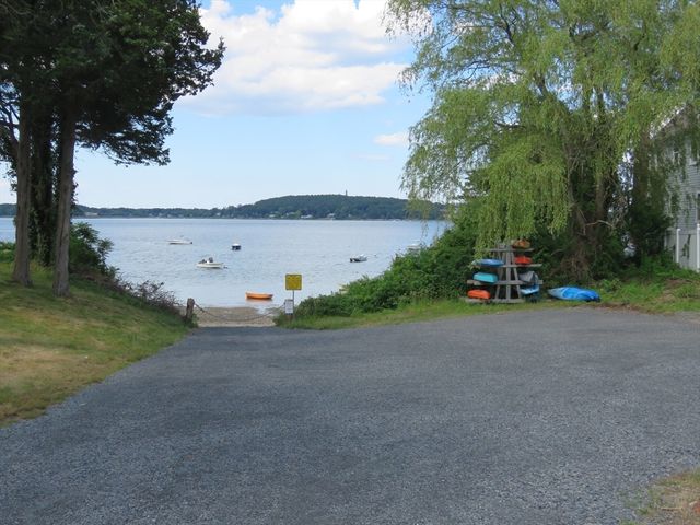 38 Cedar Ln, Kingston, MA 02364