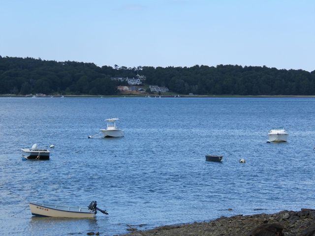 38 Cedar Ln, Kingston, MA 02364