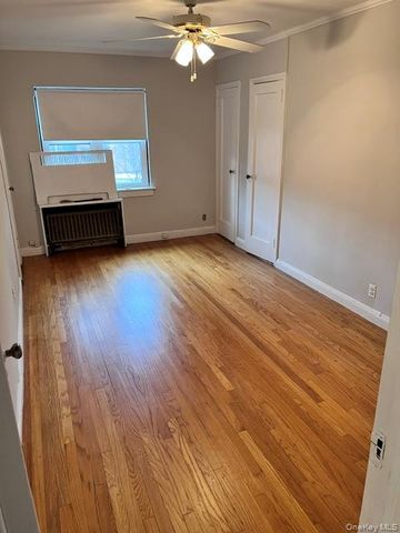 1038 Esplanade Avenue, Bronx, NY 10461