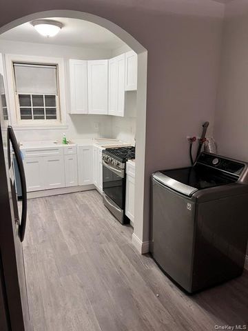 1038 Esplanade Avenue, Bronx, NY 10461