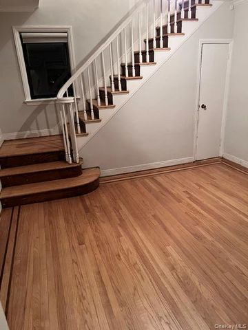 1038 Esplanade Avenue, Bronx, NY 10461