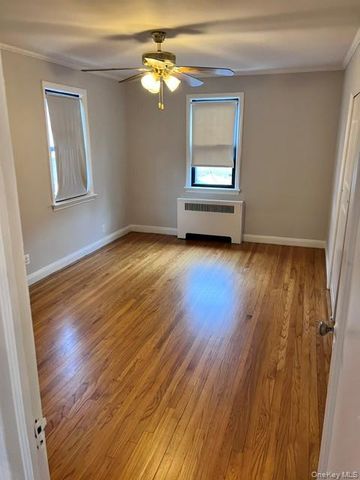 1038 Esplanade Avenue, Bronx, NY 10461