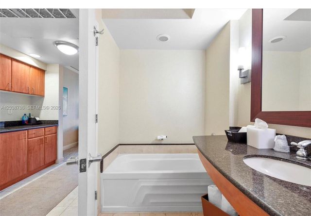 18001 Collins Avenue, Sunny Isles Beach, FL 33160
