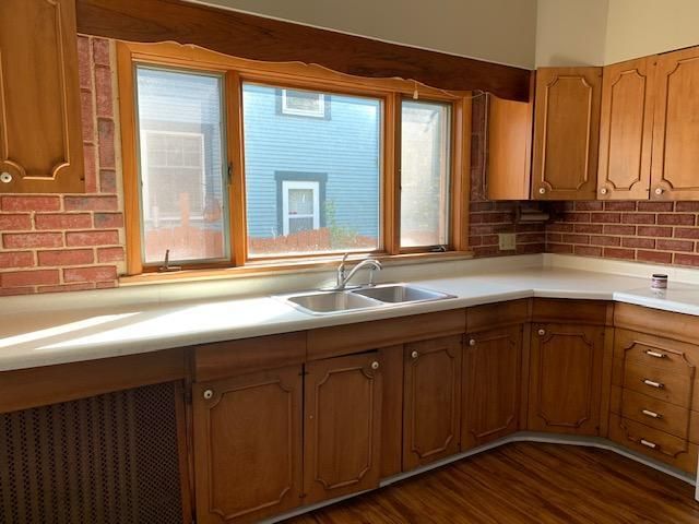 2123 E 4th Street, Duluth, MN 55812