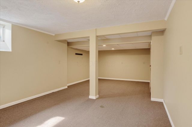 615 Tiara Way, Washington Court House, OH 43160